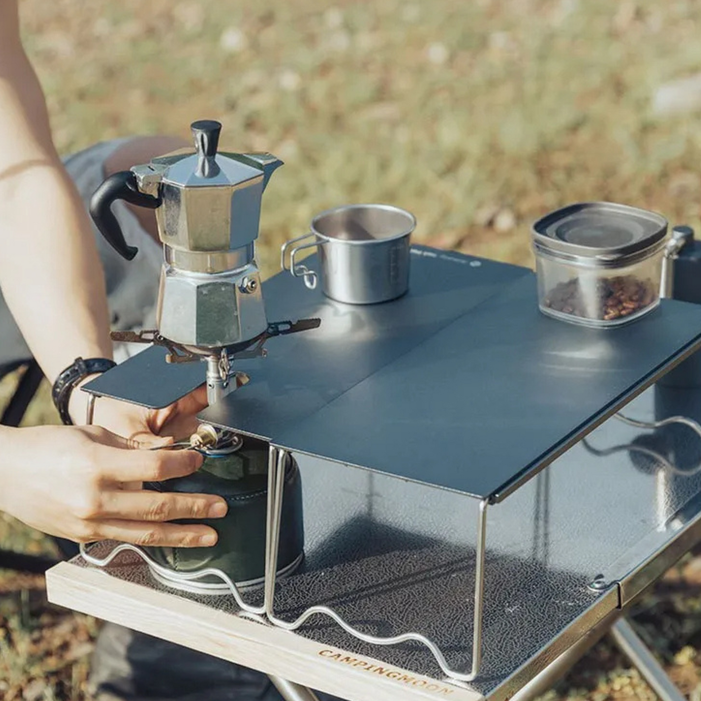 TrekForge Tisch – Rocket Stove Combo Tisch (faltbar & hitzebeständig)